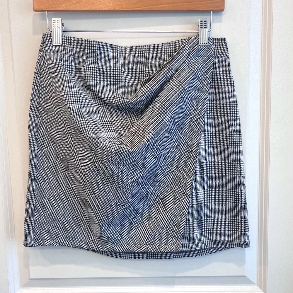 NWT Max Studio Checkered Faux Wrap Around Skirt Size S